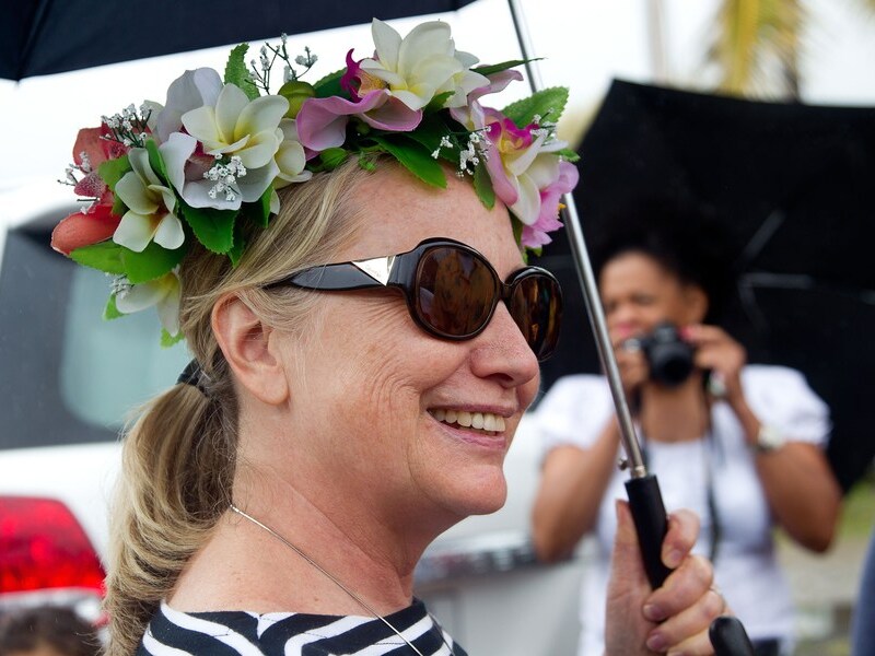 Human Rights Watch roept Hillary Clinton, hier in Rarotonga op de Cookeilanden, op actie te ondernemen.