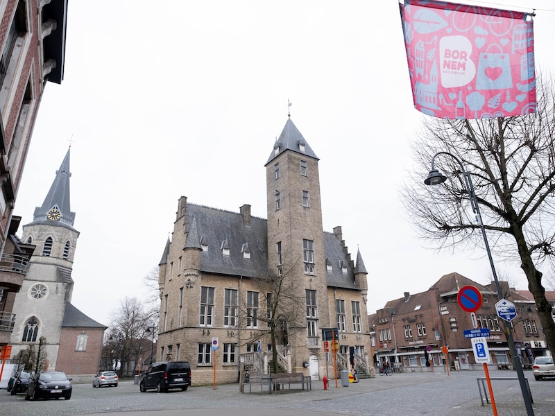 Oppositie zet ziekenhuis en verdwenen zitbanken op agenda van eerste gemeenteraad na zomerpauze