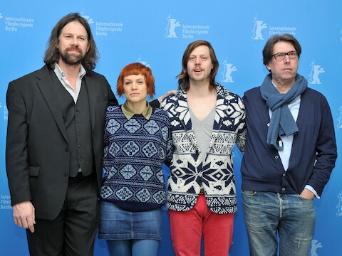 Acteurs Johan Heldenbergh en Veerle Baetens met regisseur Felix Van Groeningen en producer Dirk Impens.