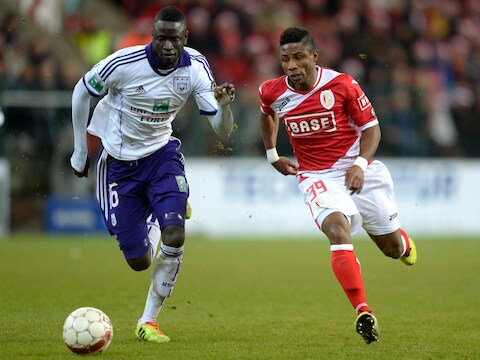 Imoh Ezekiel en Cheikhou Kouyaté zullen elkaar meteen in de ogen kijken op zondag 30 maart.