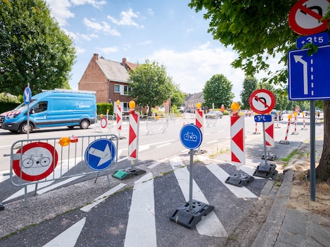 De wegverzakking ontstond eind juni.