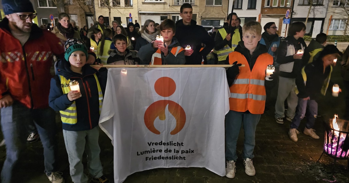 Vredeslicht in Mechelen: symbool van hoop reist van Bethlehem naar woonzorgcentrum
