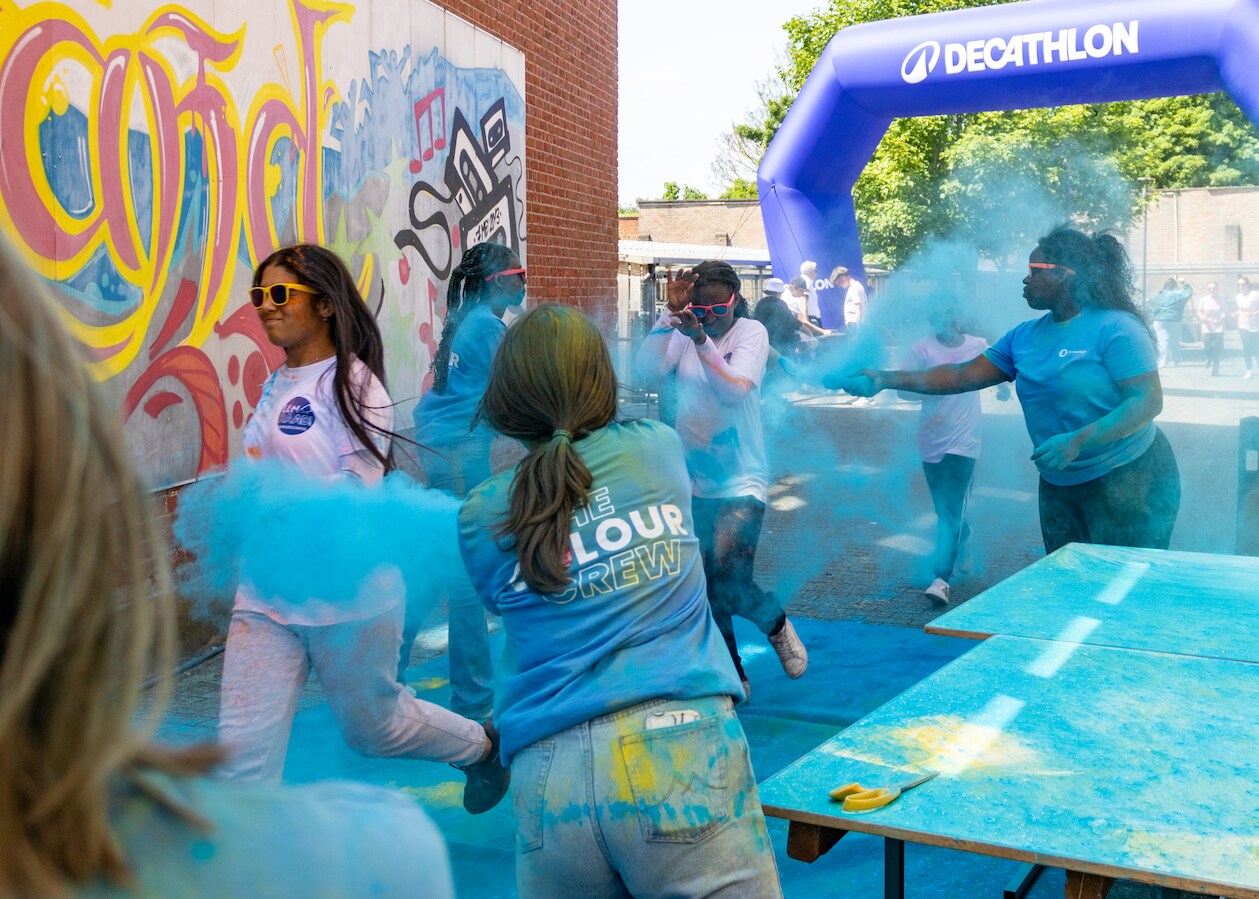 Van extra animatie op de route tot een afterparty: The Colour Run in ...