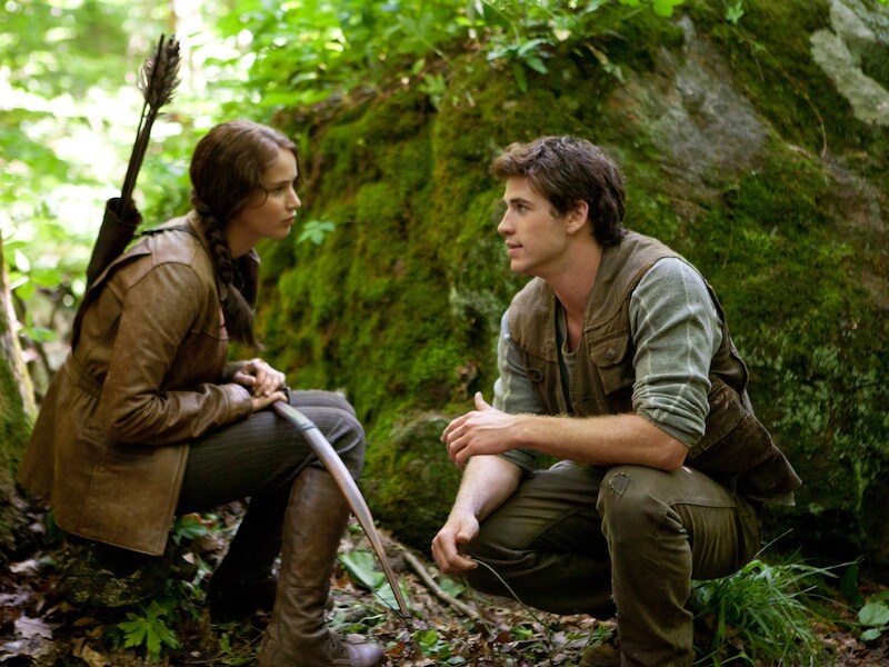 Gale en Katniss op jacht (beeld uit 'The Hunger Games')