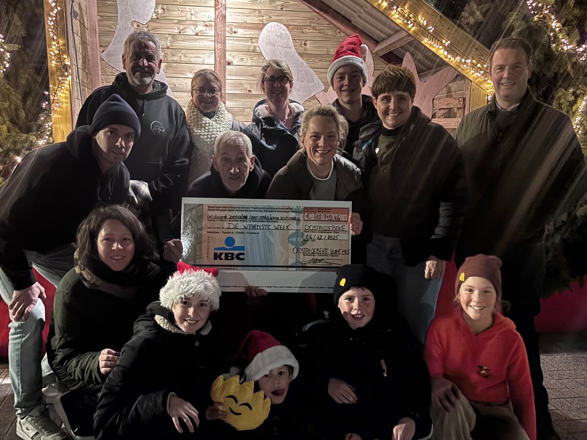‘Oostrozebeke Vlamt Mee’ zamelt mooie cheque in voor De Warmste Week ...