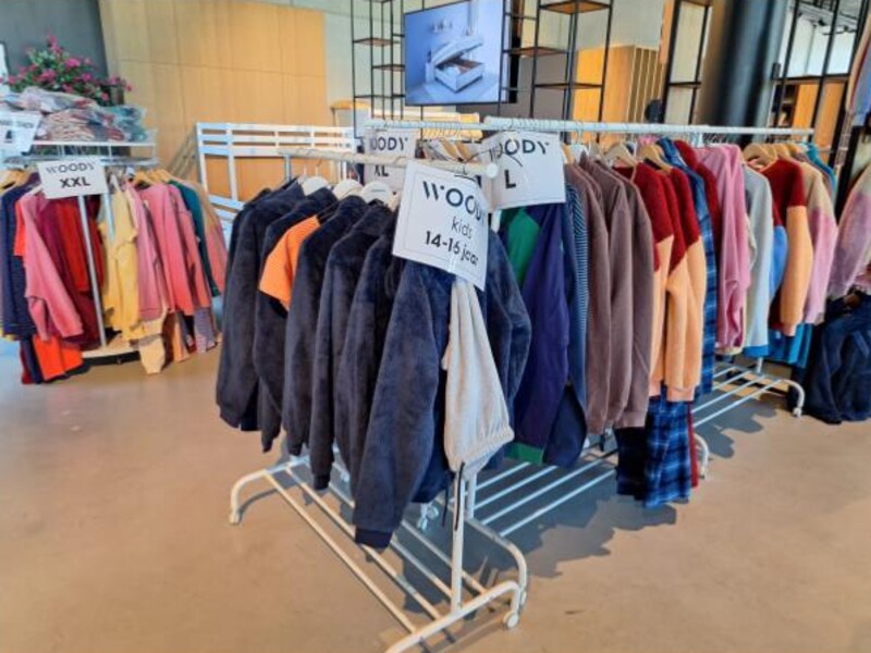 All pajamas from Woody dead 70% korting. 