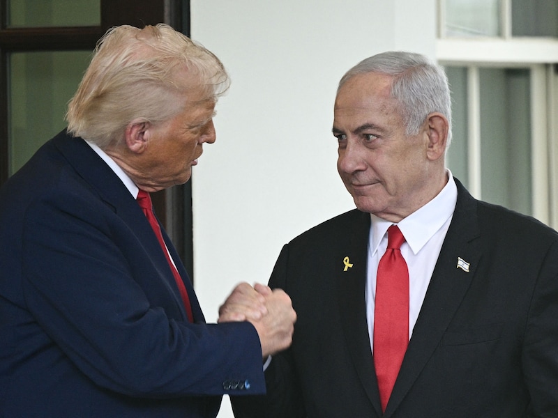 Voormalige topfiguren Israëlisch leger en veiligheidsdiensten vragen Trump om Netanyahu tot einde van oorlog te dwingen