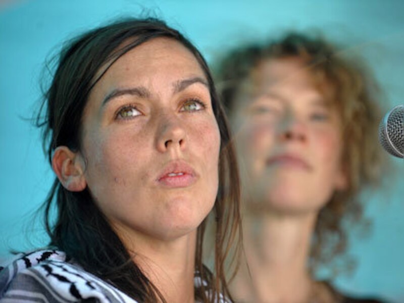 Inge Neefs (foto) en Griet Deknopper maakten deel uit van het vorige hulpkonvooi van Free Gaza.