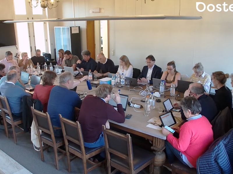 Gemeenteraad Oosterzele pleit voor maximaal behoud van en efficiëntie in busvervoer voor kinderen in het buitengewoon onderwijs