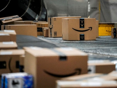 Archiefbeeld. Pakketten in een distributiecentrum van Amazon in  Robbinsville, New Jersey. (01/12/25)