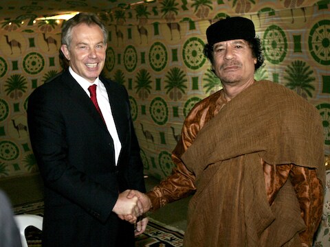 Blair en Kadhafi, hier tijdens een officieel Brits staatsbezoek aan Libië in mei 2007.