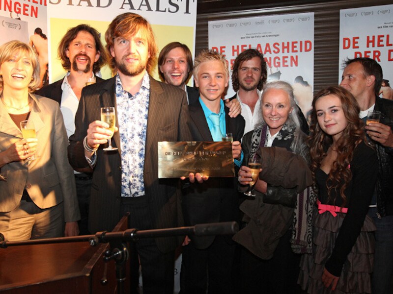 De acteurs uit de verfilming van 'De helaasheid der dingen'.