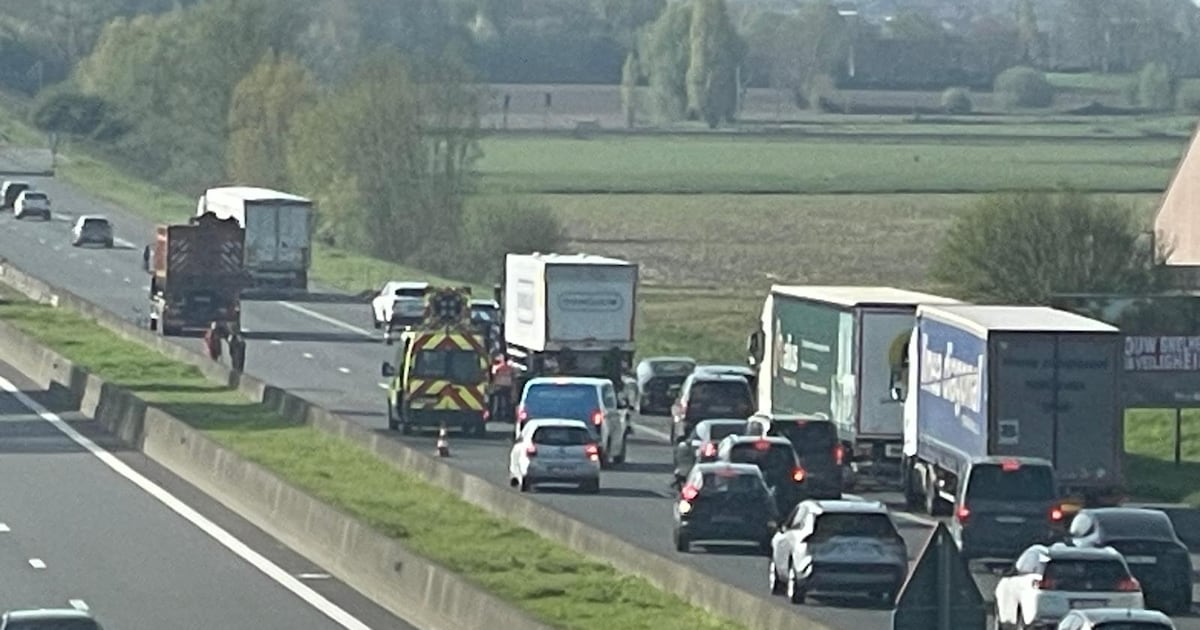 20 minuten file op E403 richting Brugge door ongeval in Roeselare ...