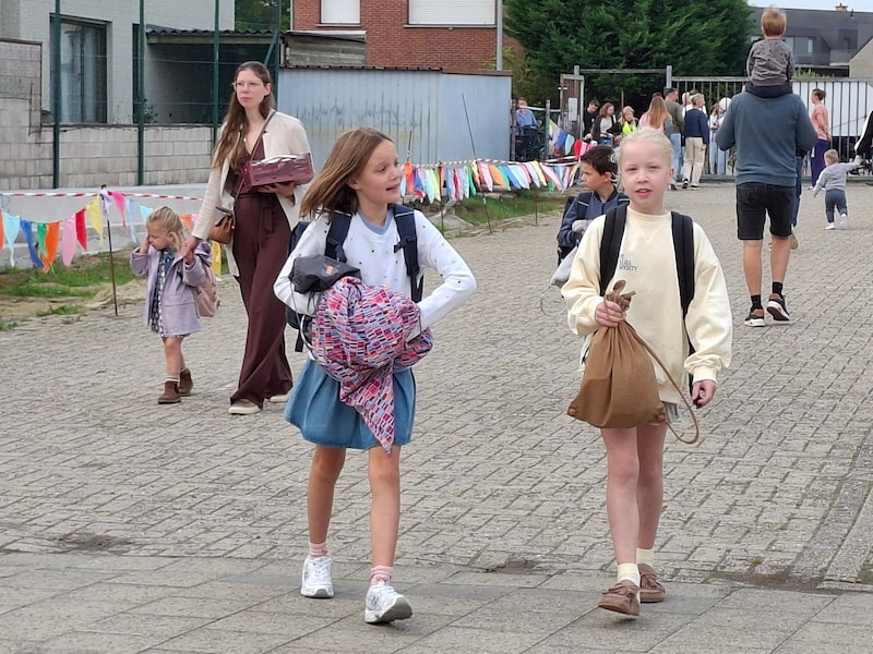 Leerlingen van basisschool De Merel opnieuw naar school