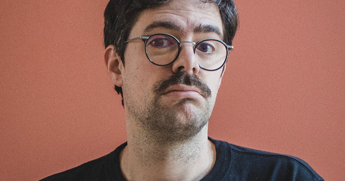 Sam De Schutter kiest voor zijn eerste liefde: cabaret. Maak kennis met ...