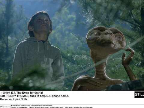 Een beeld uit de film 'E.T.: The Extra-Terrestrial'.