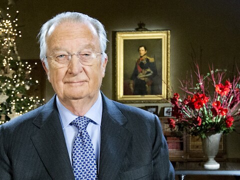 Vlaamse partijen reageren verdeeld op het opiniestuk van N-VA-voorzitter Bart De Wever waarmee hij reageerde op de kersttoespraak van koning Albert.
