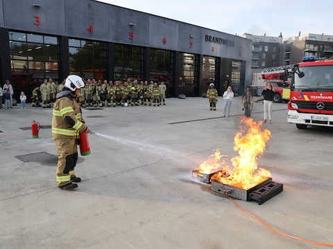 Geert nam gisteren afscheid van de brandweer in Dendermonde na een lange carrière en dat was bij momenten zeker emotioneel. 
