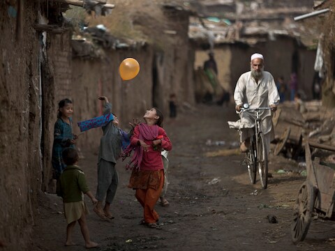 Archiefbeeld van spelende Pakistaanse kinderen, in dit geval in de buurt van Islamabad.