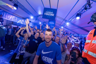 Festivalsfeer, game corners en voetbal: waarom de Racing Genk-supporter zo blij is met de Cegeka Arena