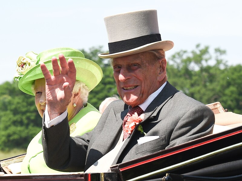 Prins Phillip en koningin Elizabeth.