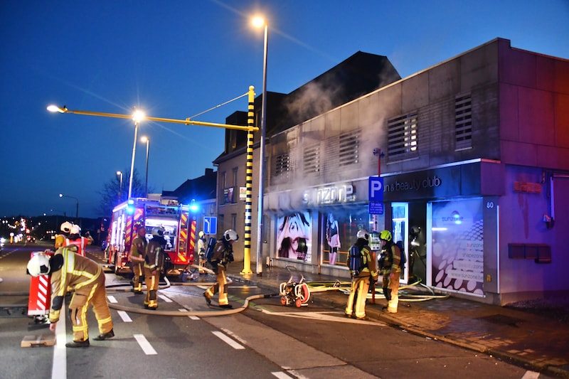 Se produjo un incendio en el club de sol y belleza Sunzone en 't Hoge, en Courtrai.