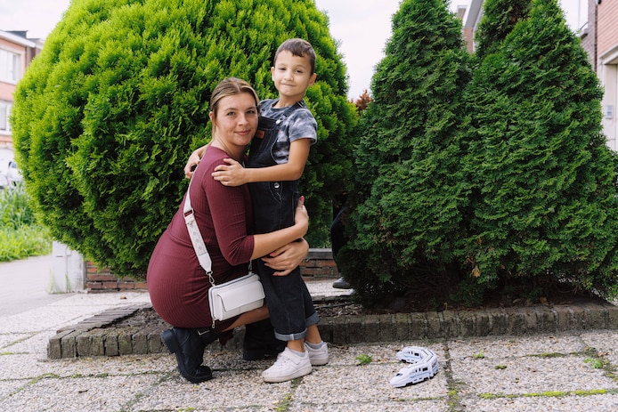 Zelfs na 50 operaties kan een simpele verkoudheid voor Adam (5) dodelijk zijn: “Er moet toch ergens één dokter zijn die hem echt kan helpen?” | Exclusief voor abonnees | hln.be