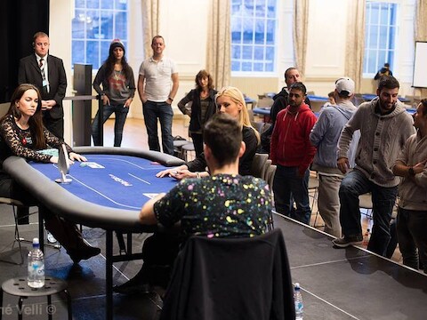 Boeree heads up tegen Hutchinson.