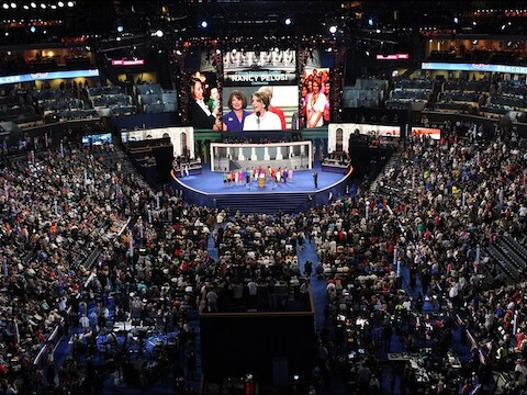 Door noodweer zal de Democratische Conventie worden voortgezet in de Time Warner Cable Arena.