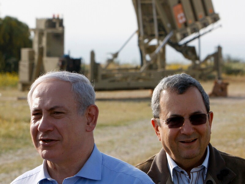 Premier Benjamin Netanyahu en minister van Defensie, oud-premier, Ehud Barak.