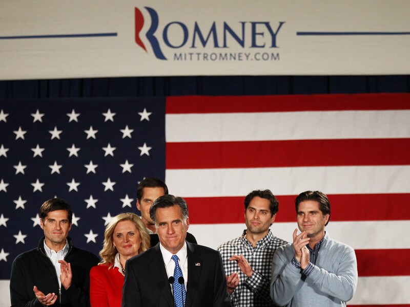 De familie Romney, met Tagg helemaal rechts.