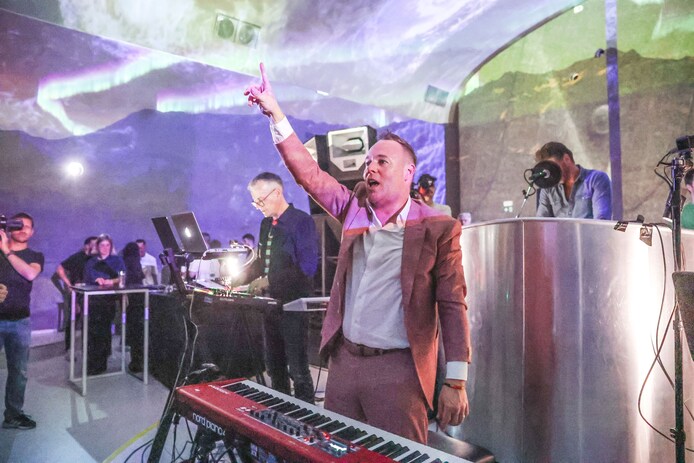 Loeiharde beats en een adembenemende sopraan: zo klonk nieuwe project ...