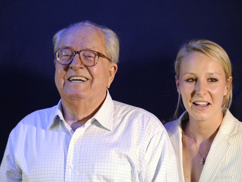 Marion Maréchal - Le Pen met grootvader Jean-Marie, de oprichter van het Front National.