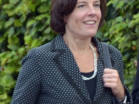 De Zweedse defensieminister Karin Enström mocht aan het parlement uitleggen waarom geen enkele Zweedse straaljager de Russische gevechtsvliegtuigen boven de Oostzee heeft onderschept.