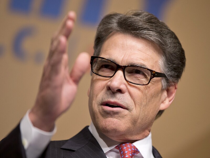 "Zonder dat ik hierover alle details ken, lijkt het me dat zulke mensen onder invloed van drugs zijn. Dit land heeft echt een probleem met drugs", meent Rick Perry.