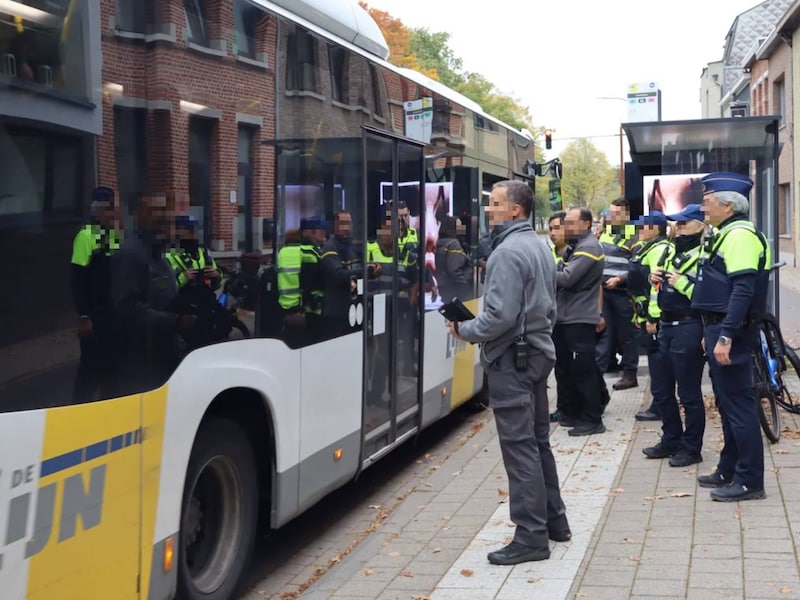Een controleactie van de lijn met ondersteuning van Lokale Politie Schoten