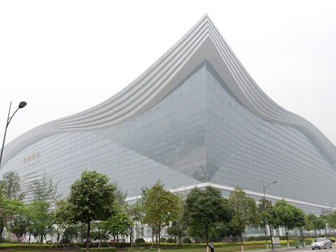 Het New Century Global Center in het Chinese Chengdu is het grootste gebouw ter wereld.