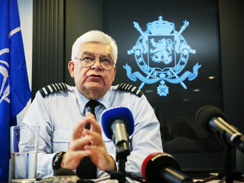 Uittredend defensiechef Gerard Van Calenberge.