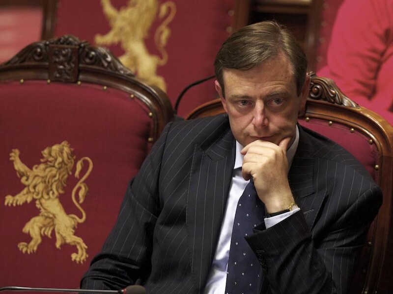 Onder meer Bart De Wever stelde zich vragen bij het loonverschil voor de gemeenschapssenatoren.