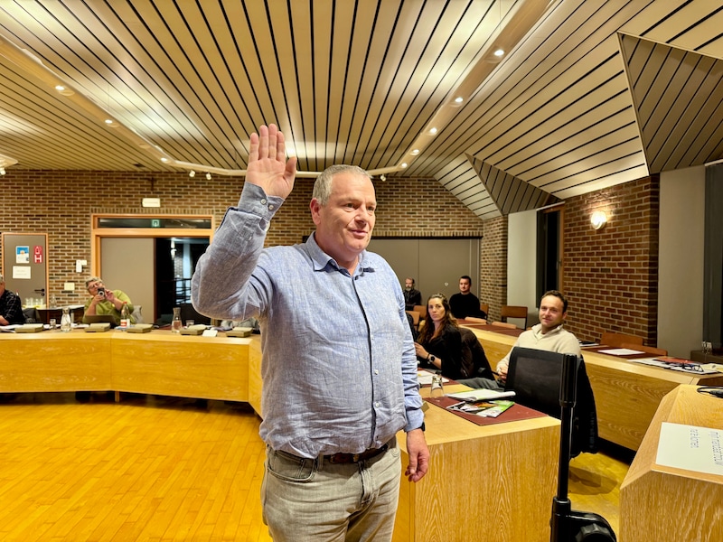 Gert Peeters (DBM-CD&V) heeft de eed van gemeenteraadslid afgelegd 