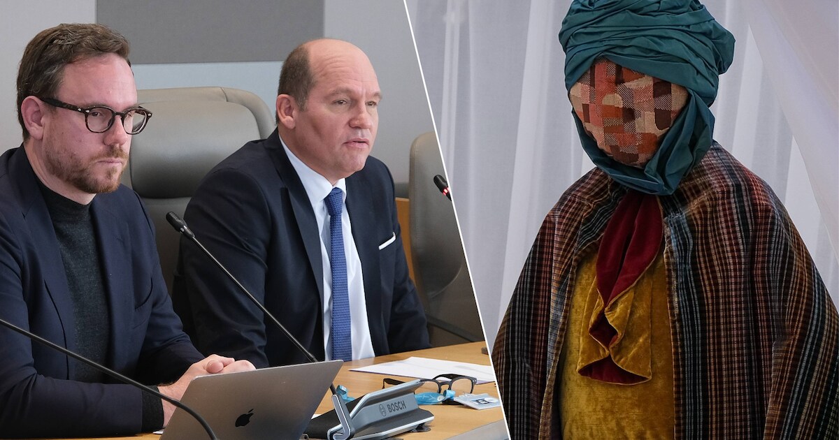 “65.000 euro voor een paar lappen stof op een stalen constructie ...
