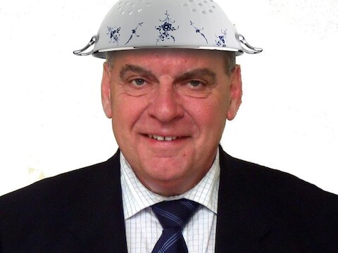 De Gentse burgemeester is nog geen belijder van het pastafarianisme.