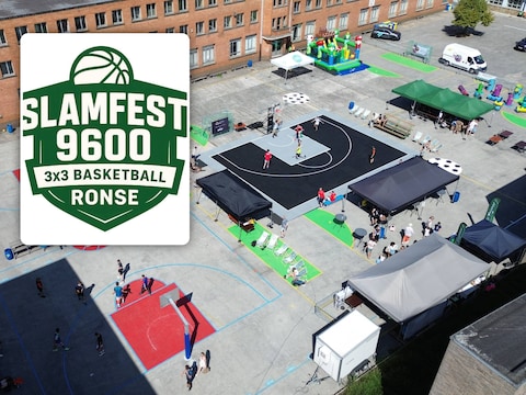 Een luchtbeeld van Slamfest9600 vorig jaar. / (inzet: Slamfest9600)