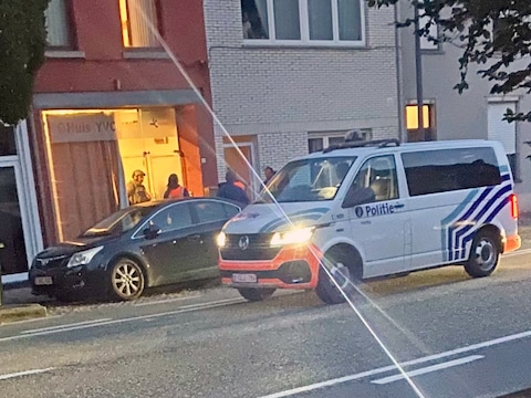De speciale eenheden net nadat ze de woning waren binnen gevallen in Herent.
