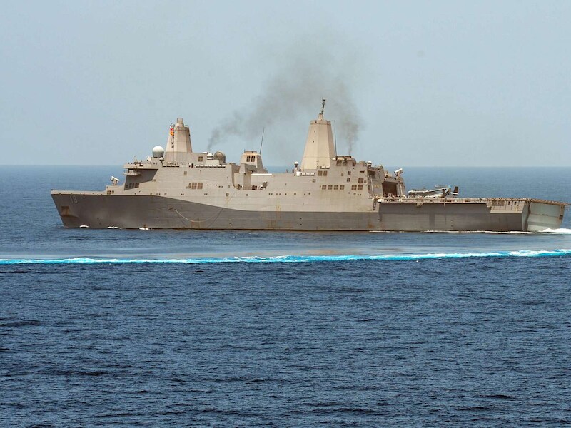 De USS Mesa Verde.