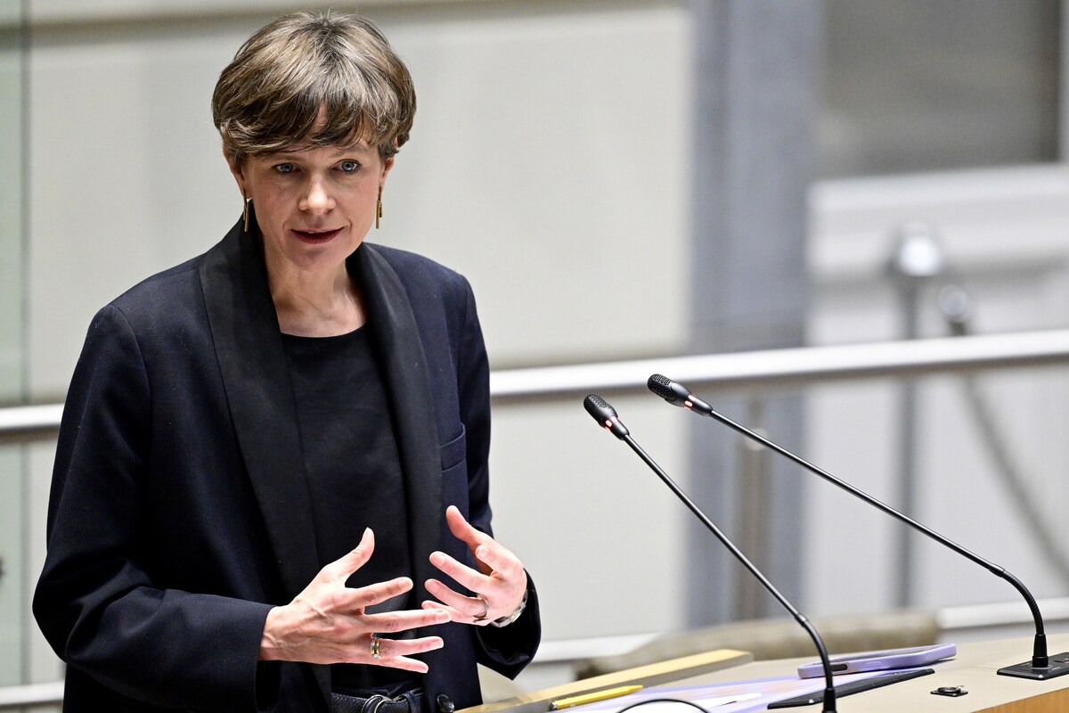 Cieltje Van Achter, ministra flamenca de Medios de Comunicación.