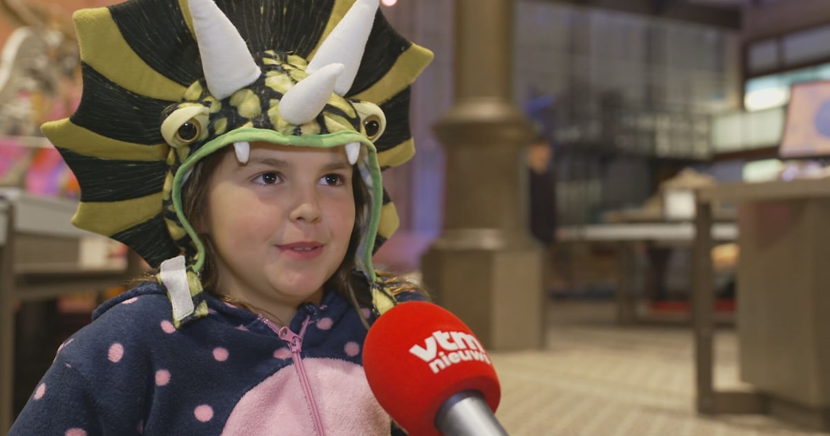 KIJK. Slapen tussen de dinoskeletten en opgezette dieren? Deze kinderen deden het in Brussel