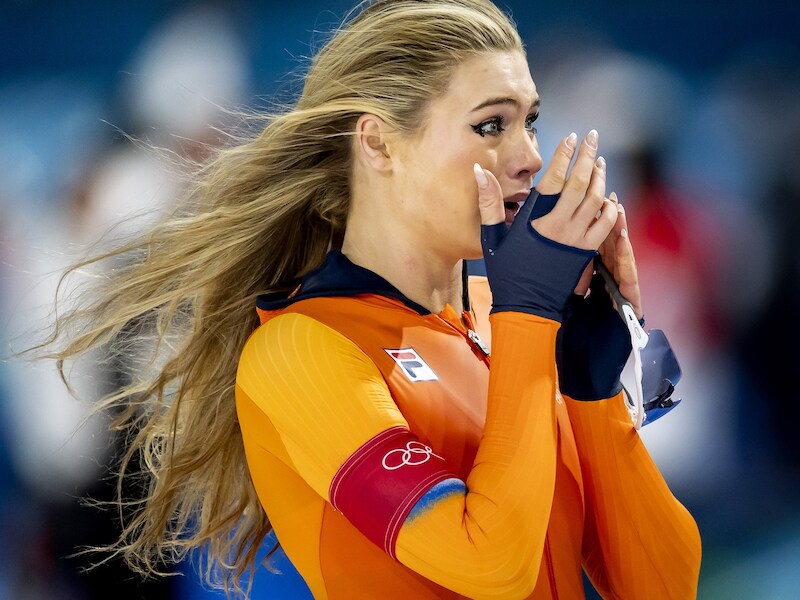 Hema speelt komisch in op olympisch goud van Leerdam met promo voor waterbestendige eyeliner