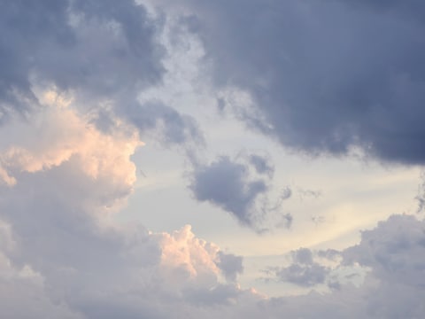 Zon en een enkele bui in Mechelen in de namiddag
