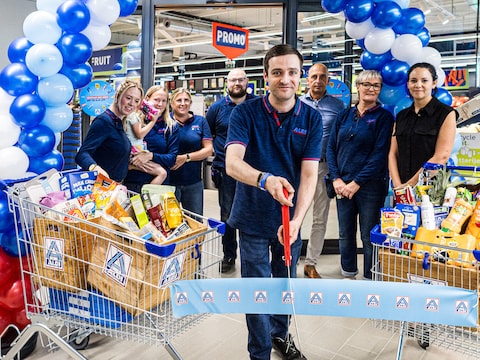 In de winkel zijn 13 medewerkers aan de slag, onder wie twee nieuwe werknemers.